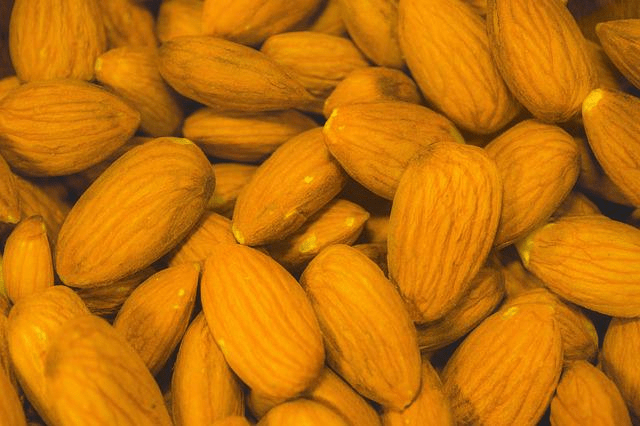 almonds good for magnesium